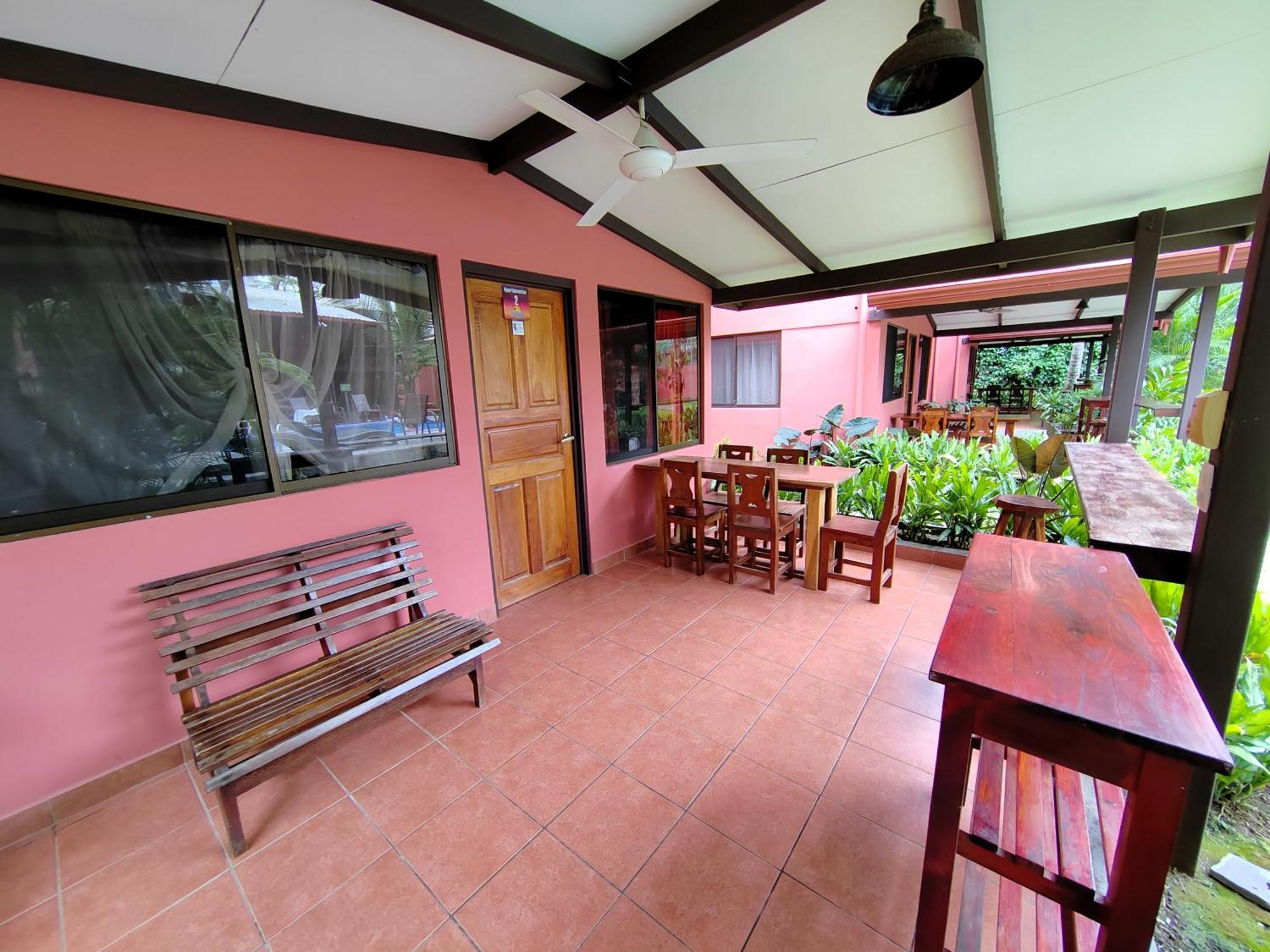 Hotel Los Ranchos Jaco Bagian luar foto