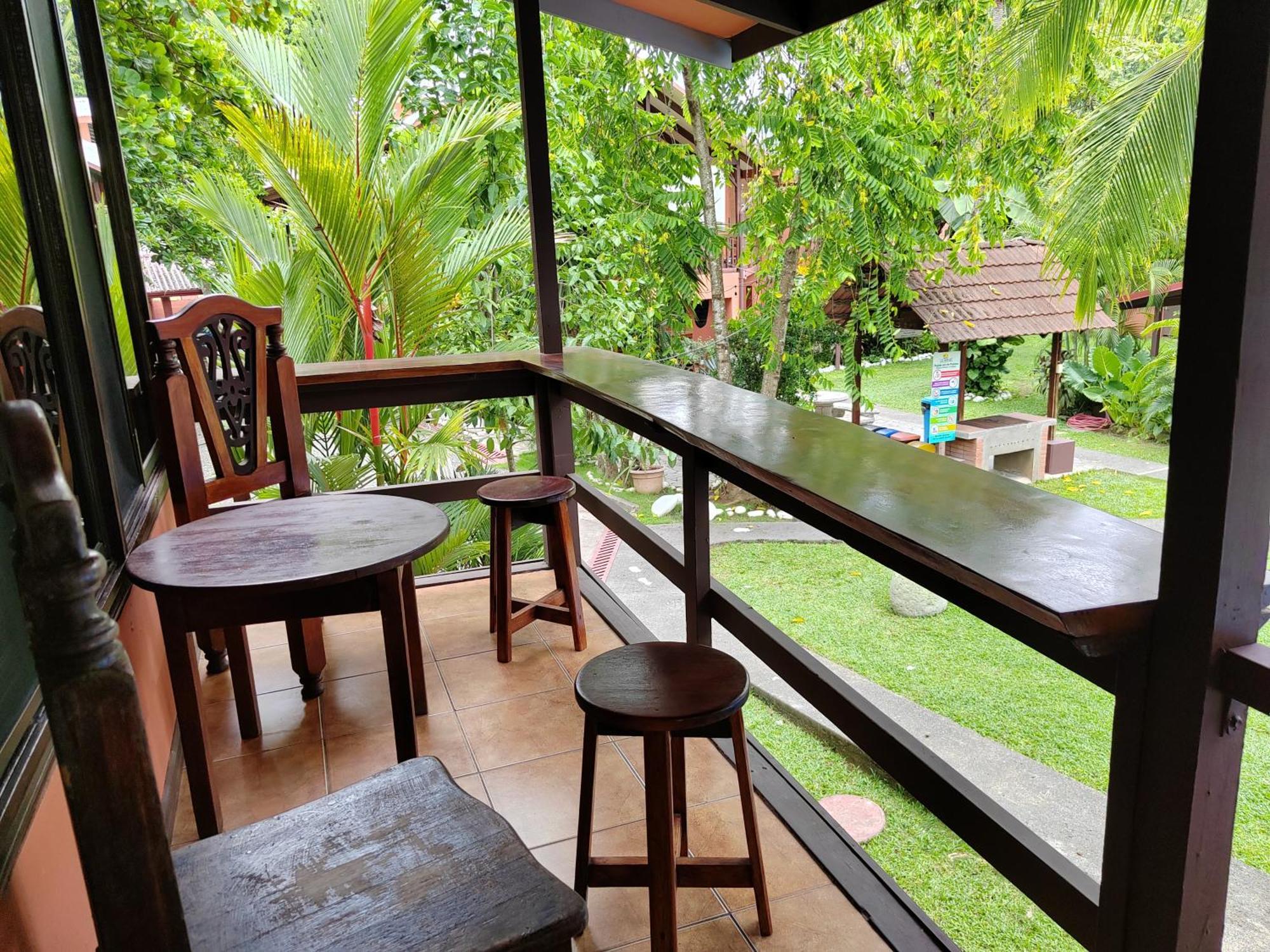 Hotel Los Ranchos Jaco Bagian luar foto